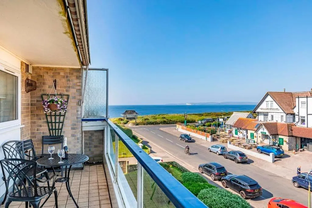 Bournecoast: Flat With Sea View On Clifftop-Fm1534 Bournemouth 0*,  United Kingdom